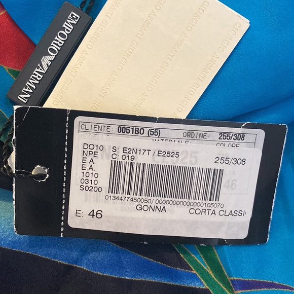 100% silk emporio Armani skirt - Picture 3 of 5